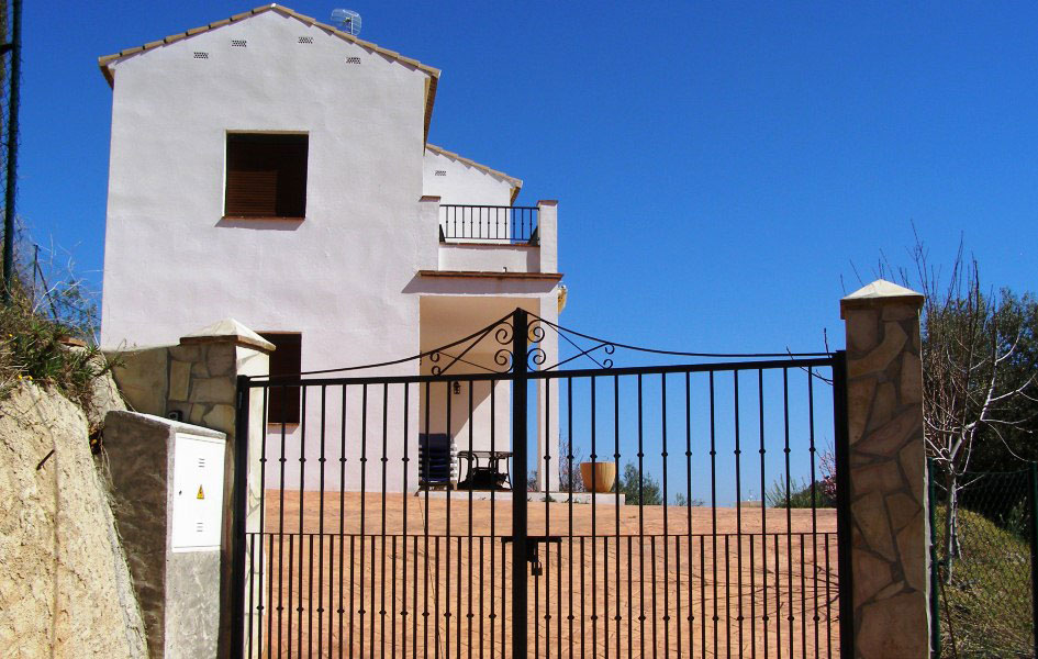 Gate-Villa-Carolina