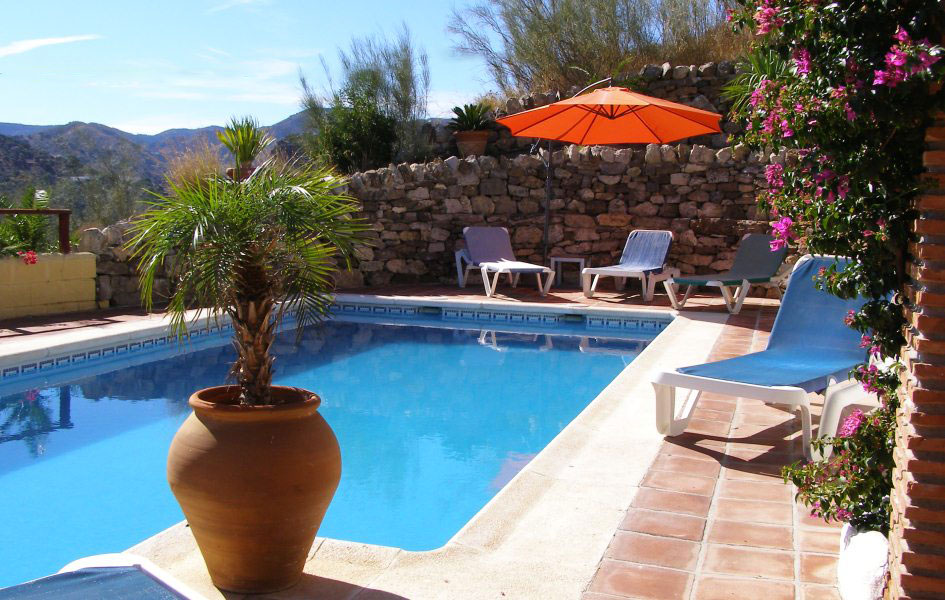 Pool-Area-Villa-Romo