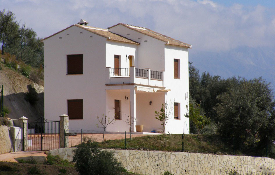 Villa-Carolina-Front